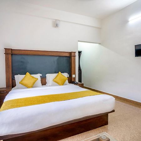 Fabhotel Abrigo Residency Anaviratty 외부 사진
