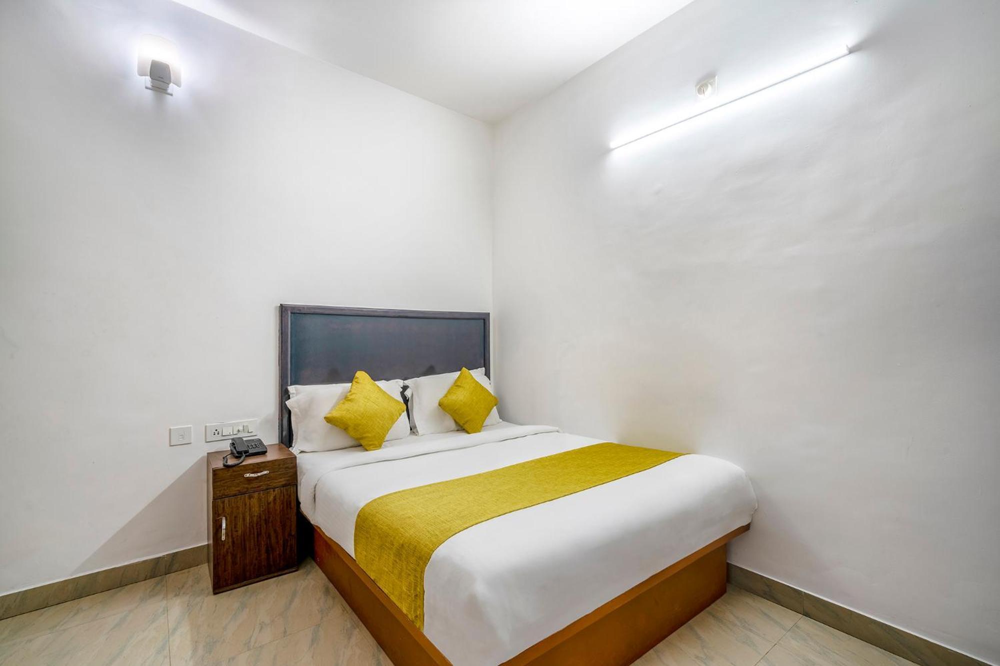 Fabhotel Abrigo Residency Anaviratty 외부 사진