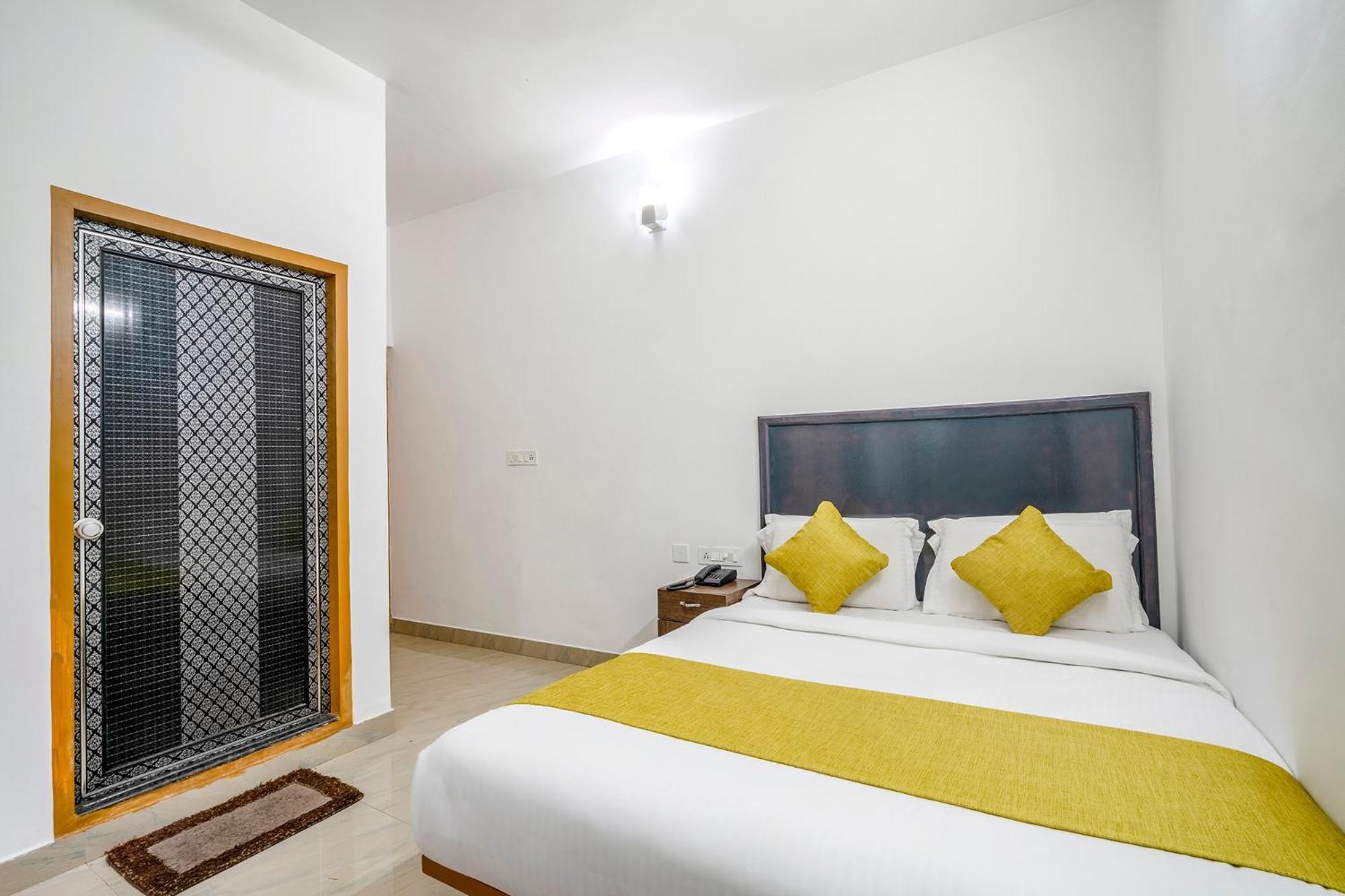 Fabhotel Abrigo Residency Anaviratty 외부 사진