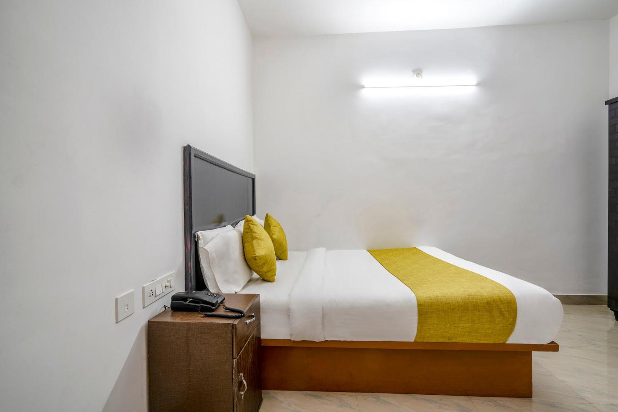 Fabhotel Abrigo Residency Anaviratty 외부 사진
