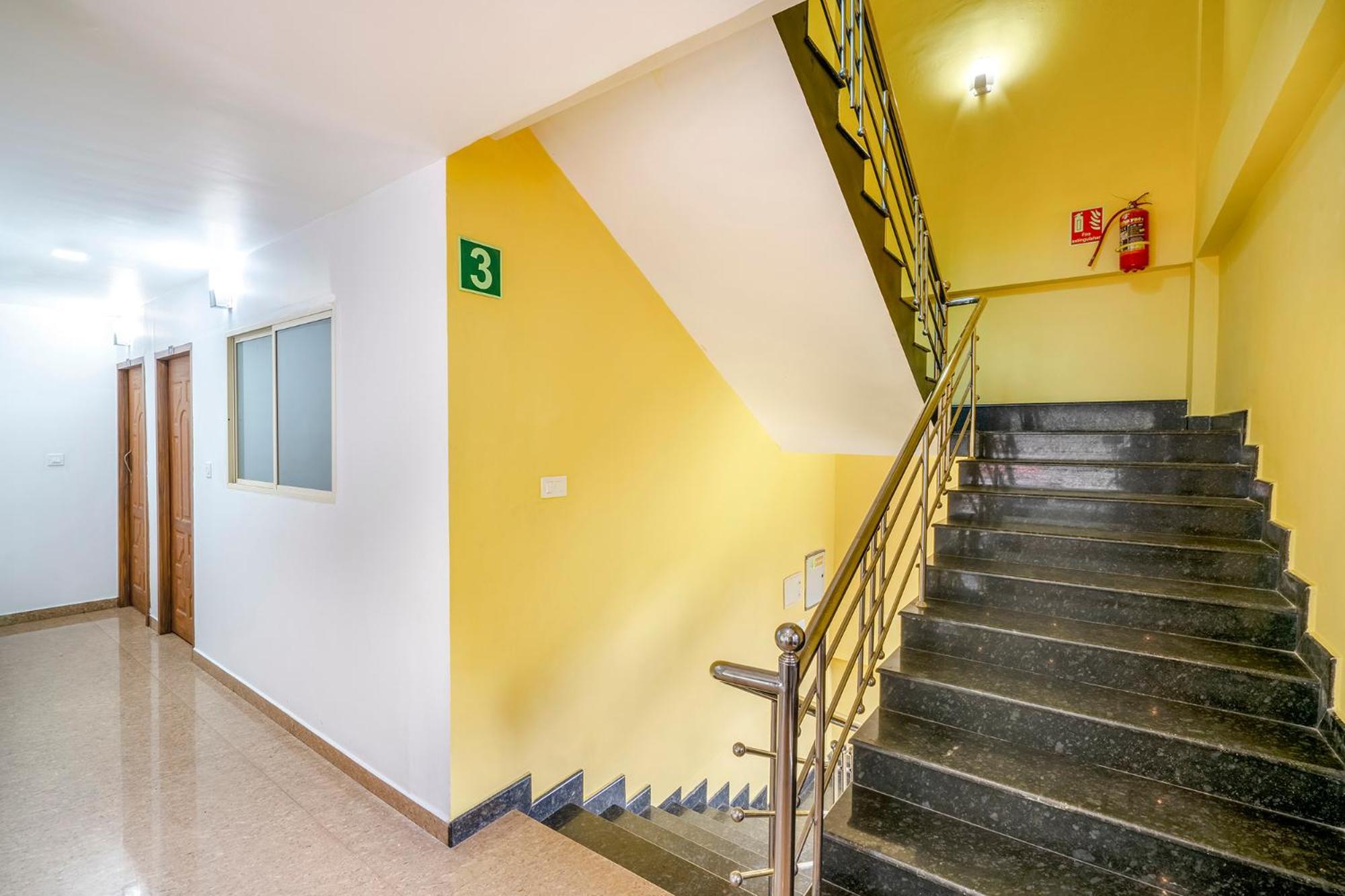 Fabhotel Abrigo Residency Anaviratty 외부 사진
